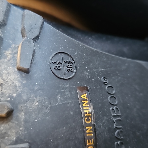 BAMBOO Black laced heeled bootie shoes- 8.5 - Picture 7 of 7